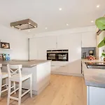 Apartment Modern With Panorama Wiew Blakset
